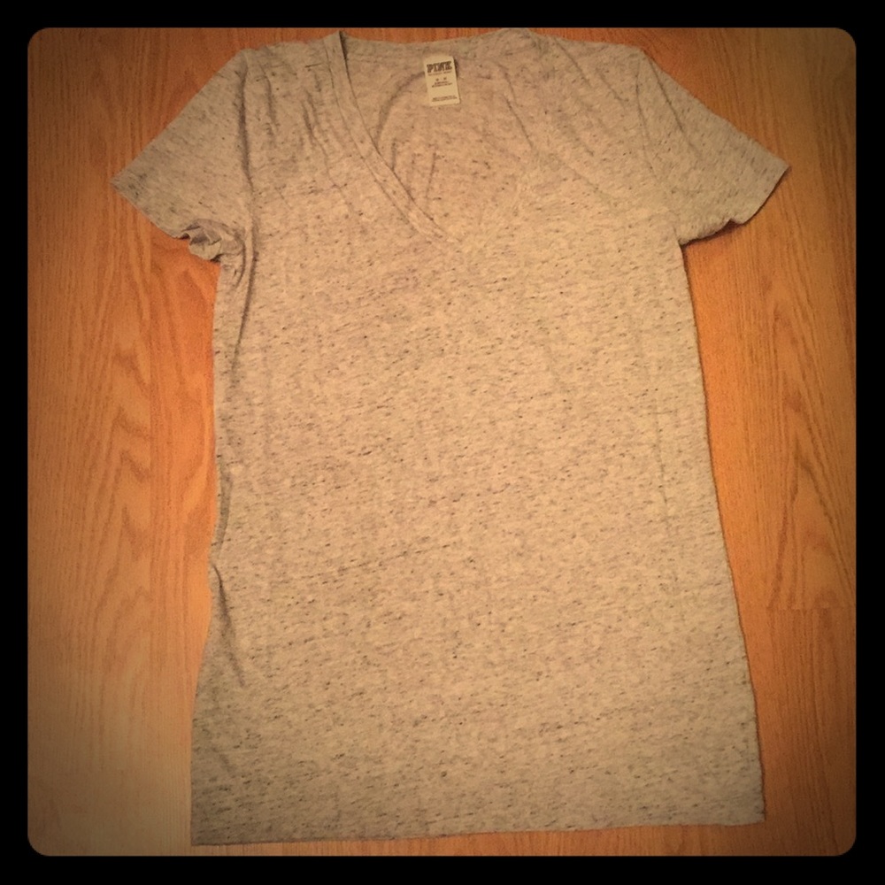 PINK Victoria’s Secret v-neck short sleeve tee